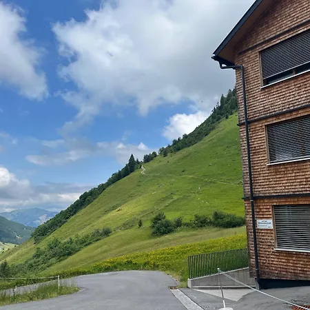 Berg Aparts Faschina 7 Apartament *
